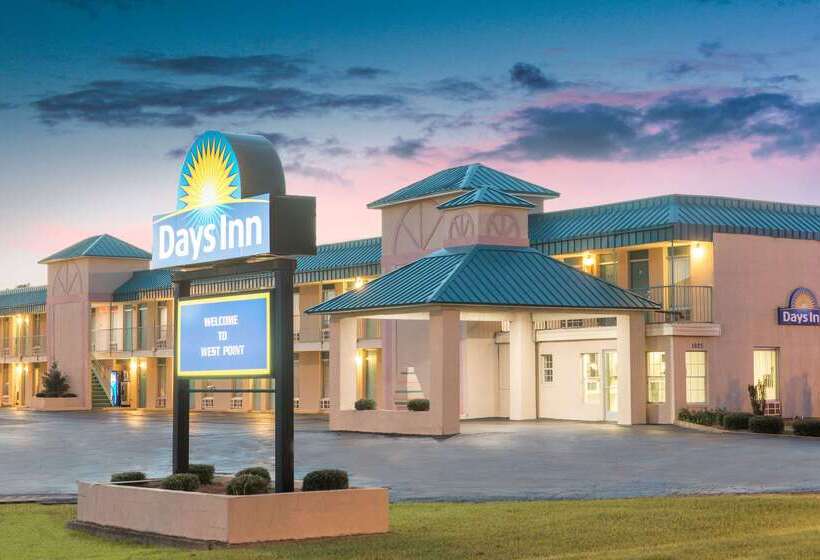 فندق Days Inn By Wyndham West Point