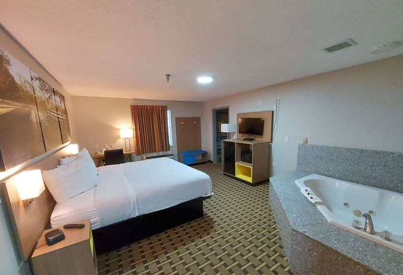 هتل Days Inn & Suites By Wyndham Huntsville