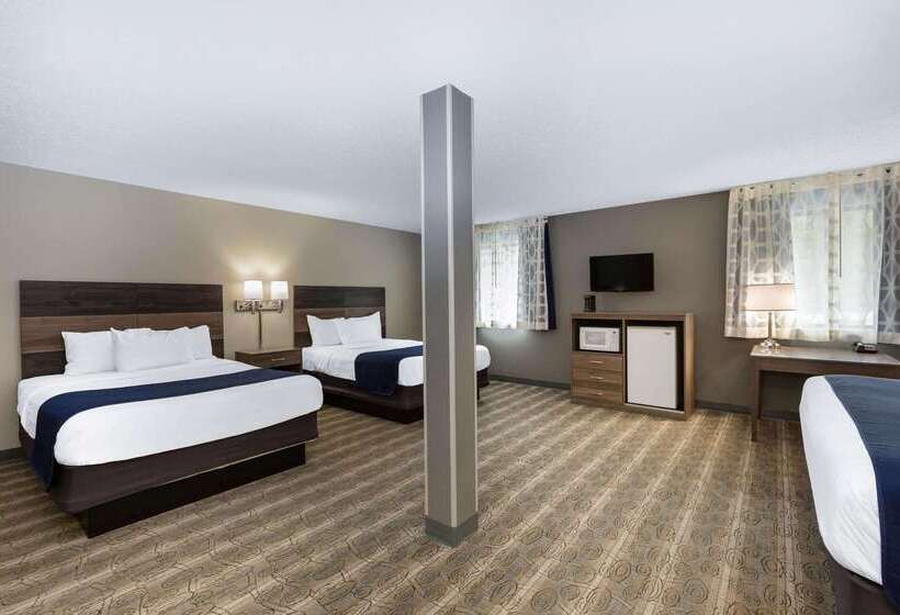هتل Days Inn & Suites By Wyndham Wisconsin Dells