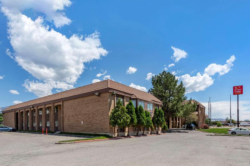 בית מלון כפרי Econo Lodge Inn And Suites Sandy