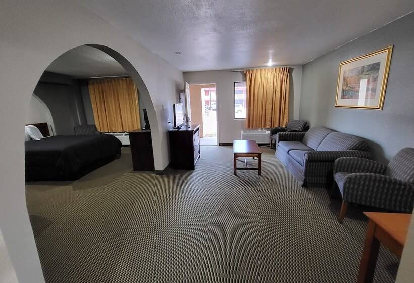 호텔 Hallmark Inn And Suites