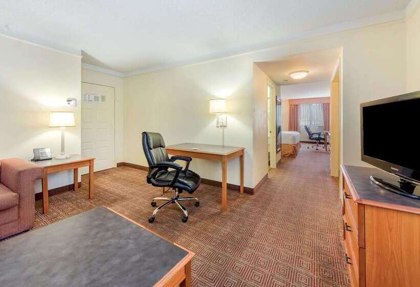 هتل La Quinta By Wyndham Ft Lauderdale Cypress Creek