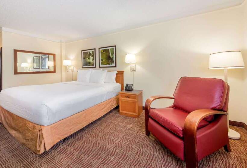 هتل La Quinta By Wyndham Ft Lauderdale Cypress Creek