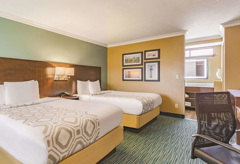 هتل La Quinta By Wyndham San Francisco Airport West