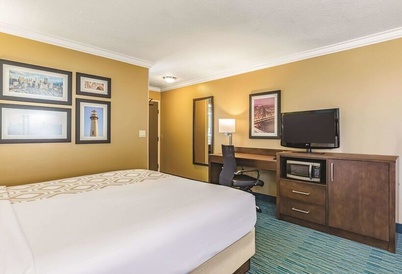 هتل La Quinta By Wyndham San Francisco Airport West