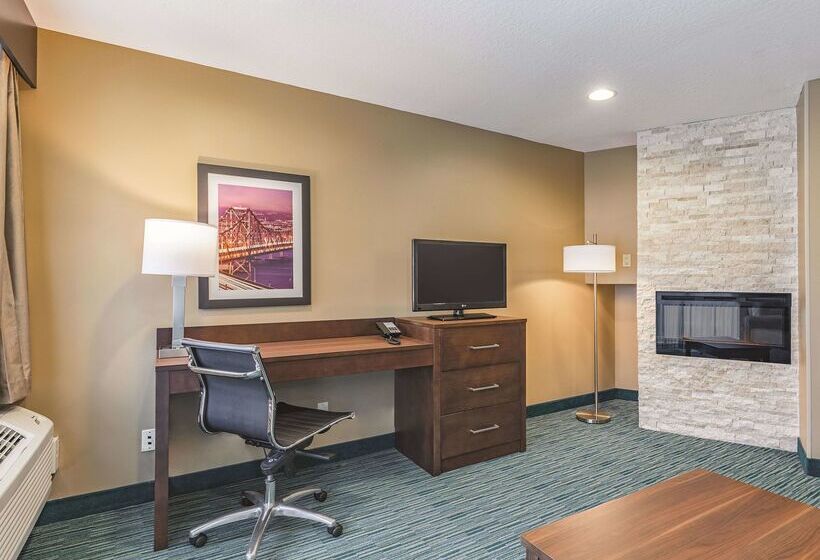هتل La Quinta By Wyndham San Francisco Airport West