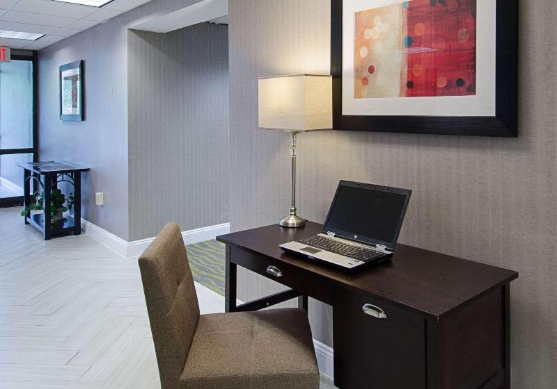 Отель Quality Inn And Suites