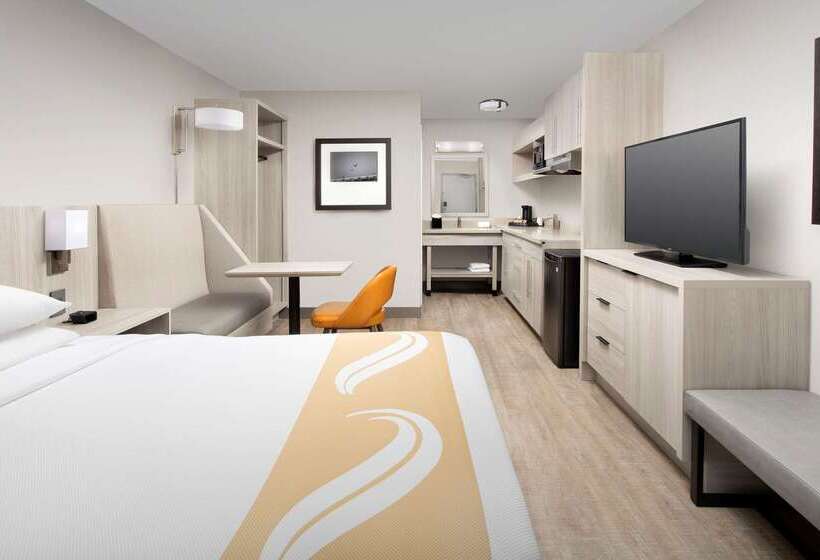 בית מלון כפרי Quality Inn Atlantic Beachmayo Clinic Jax Area