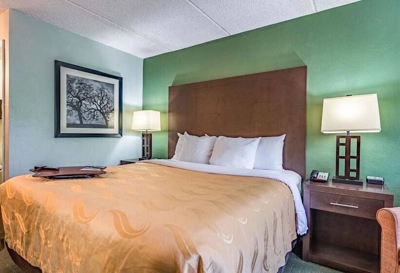 هتل Quality Inn Columbus Near Fort Moore