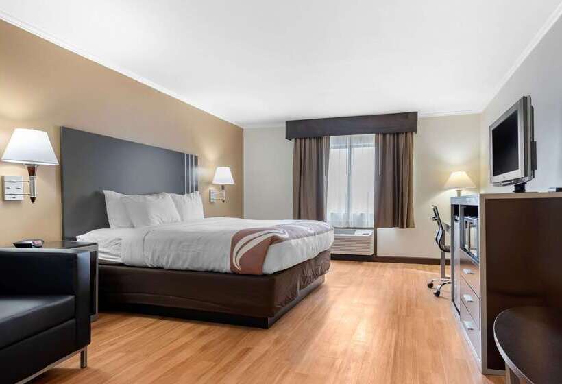 Отель Quality Inn