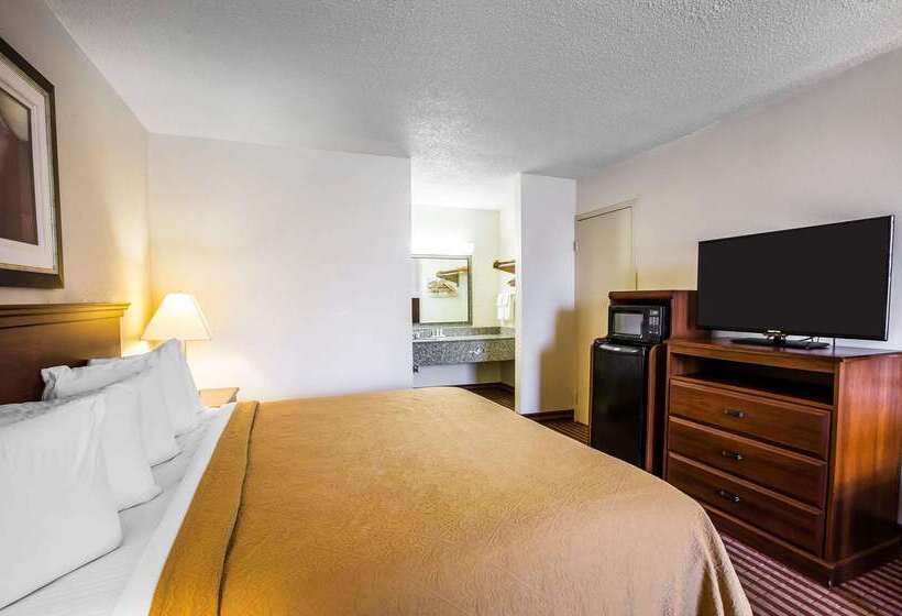 فندق Quality Inn Madison