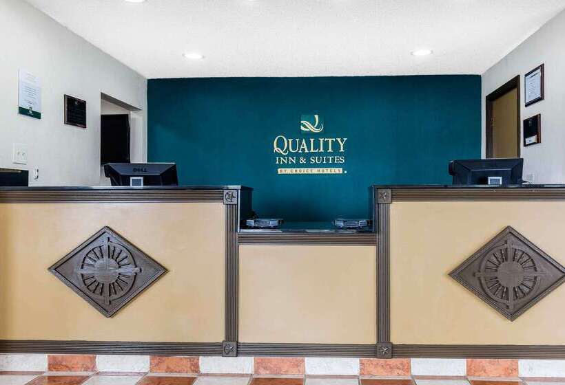 فندق Quality Inn & Suites Bloomington University Area