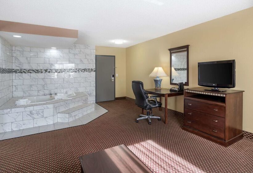 فندق Quality Inn & Suites Bloomington University Area