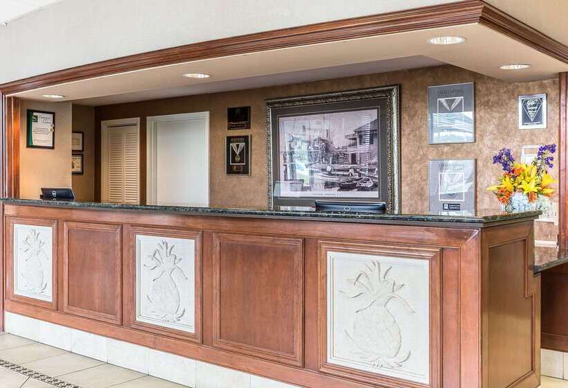 ホテル Quality Inn & Suites