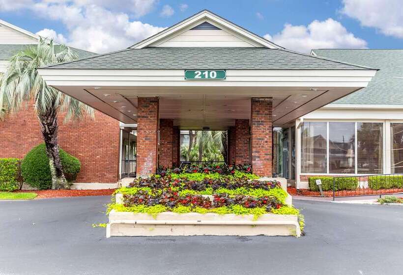 ホテル Quality Inn & Suites