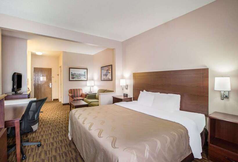 هتل Quality Inn & Suites Lawrence University Area