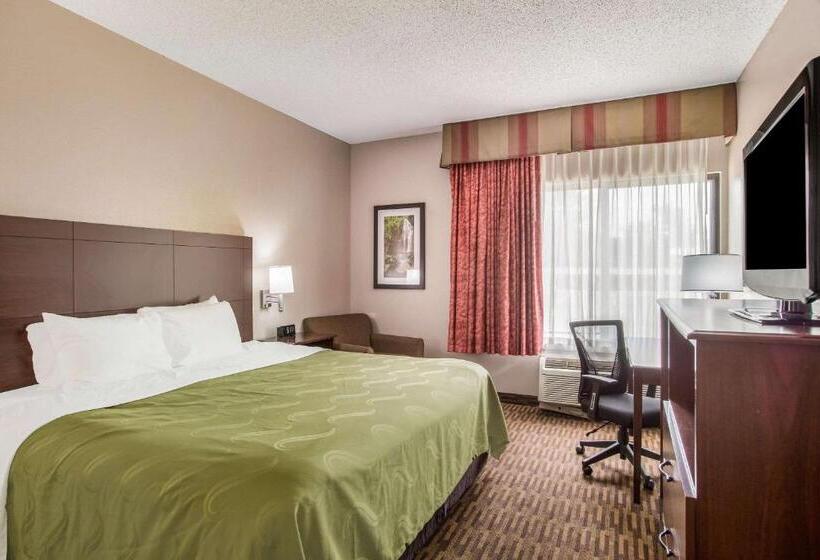 هتل Quality Inn & Suites Lawrence University Area