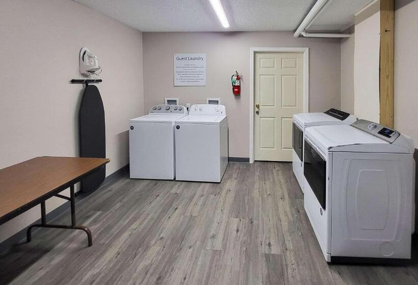 酒店 Quality Inn & Suites Vandalia Near I70 And Hwy 51