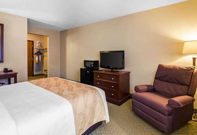 Отель Quality Inn