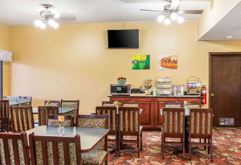 호텔 Quality Inn