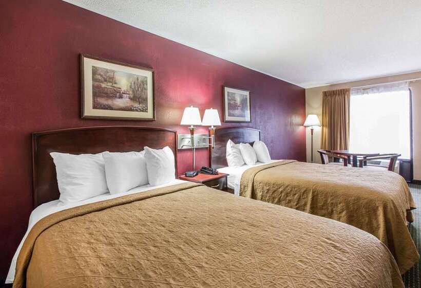 호텔 Quality Inn