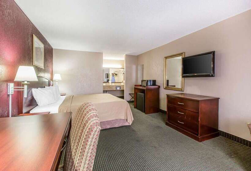 호텔 Quality Inn