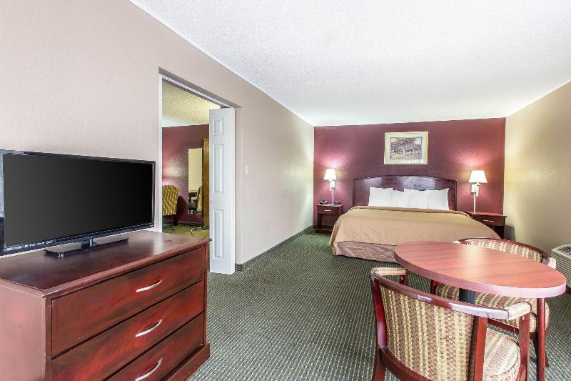 호텔 Quality Inn