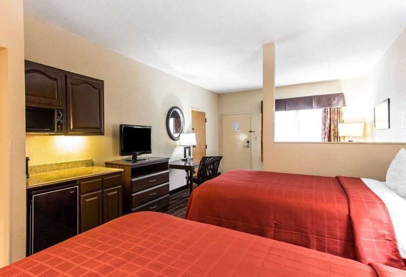 هتل Quality Suites Hickory South