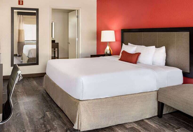 هتل Ramada By Wyndham Albuquerque Airport