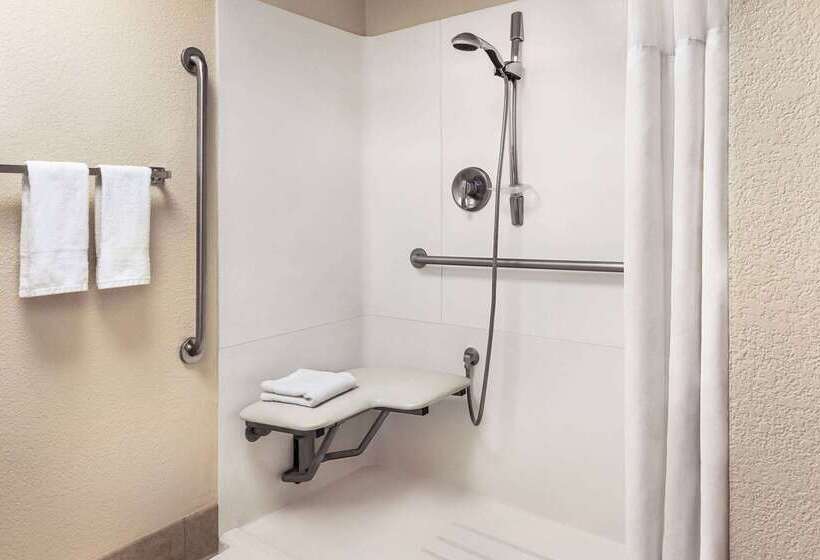 هتل Ramada By Wyndham Albuquerque Airport