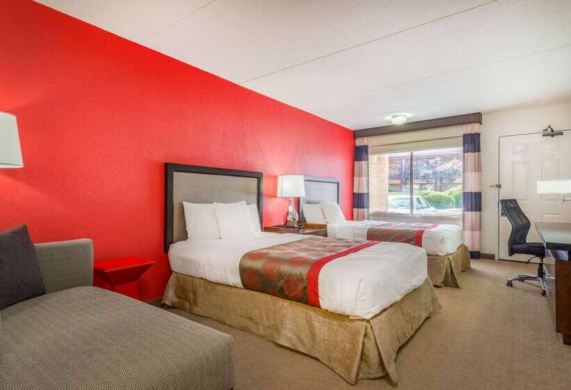 هتل Ramada By Wyndham Albuquerque Airport