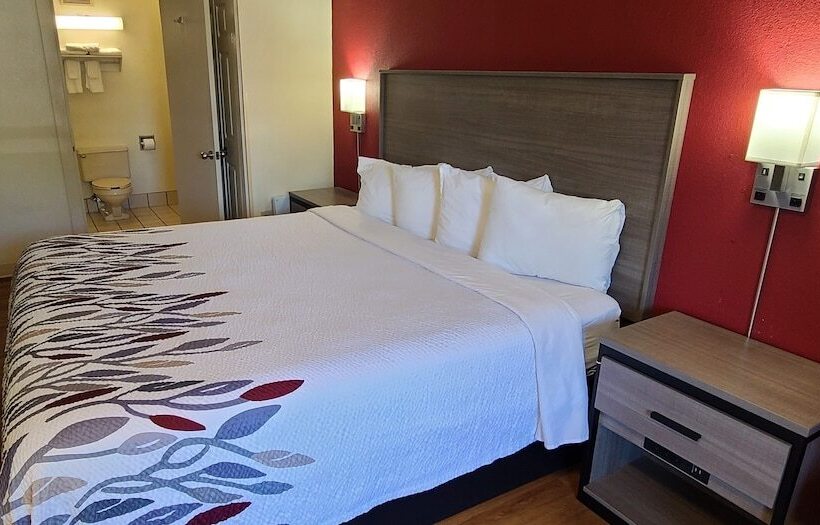 ホテル Red Roof Inn & Suites Cornelius   Lake Norman