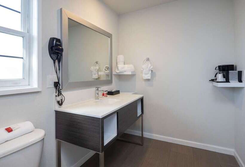 בית מלון כפרי Rodeway Inn Milpitas Near Great Mall