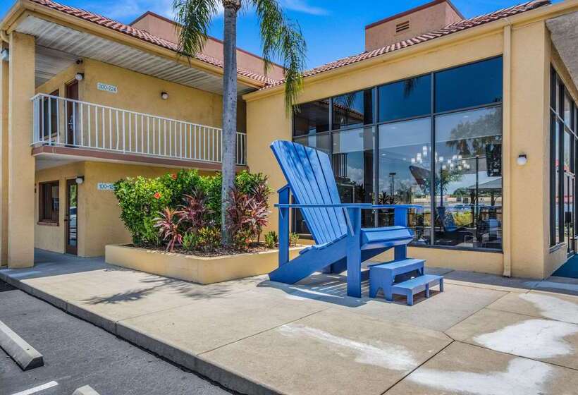 فندق Rodeway Inn Port Richey North