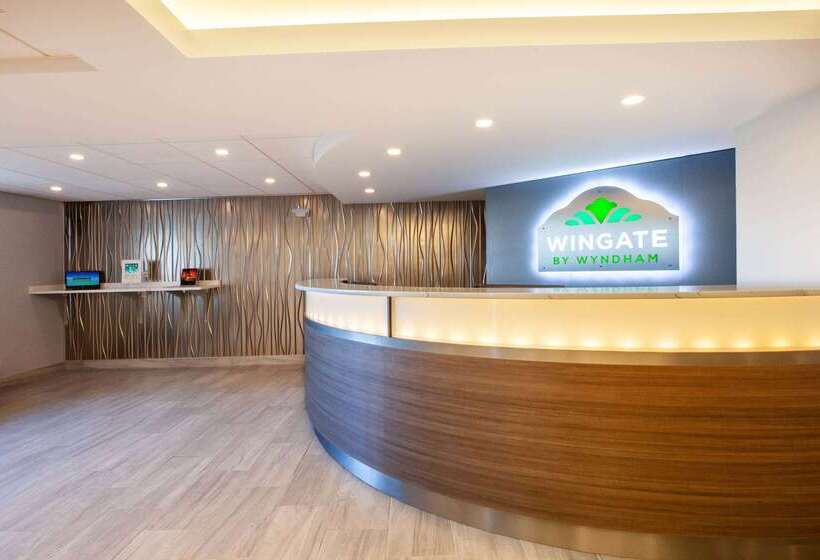 هتل Wingate By Wyndham Detroit Metro Airport