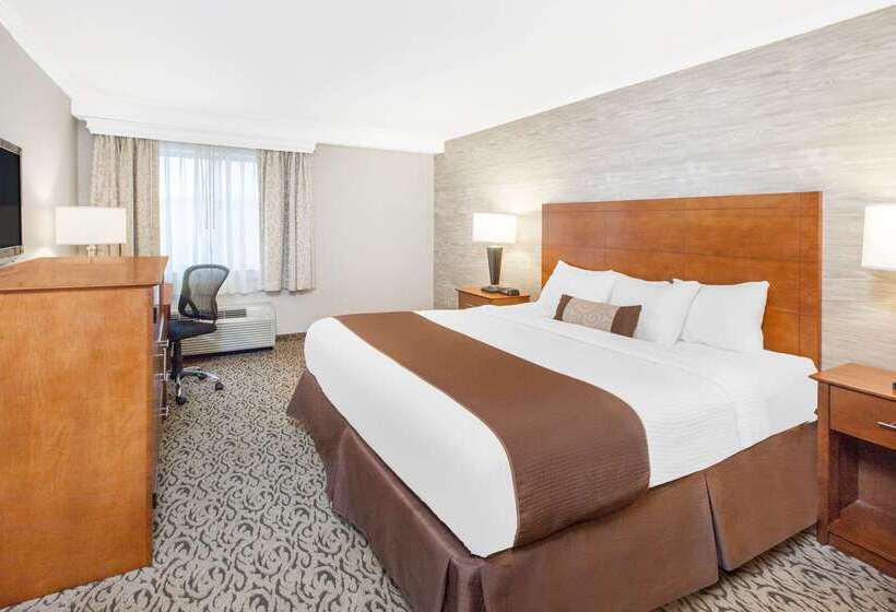 هتل Wingate By Wyndham Detroit Metro Airport