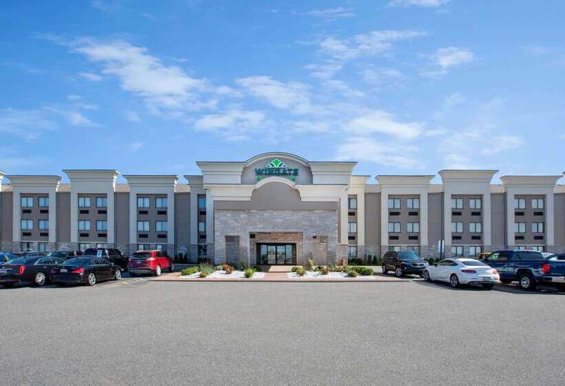 هتل Wingate By Wyndham Detroit Metro Airport
