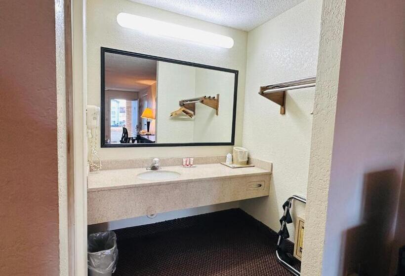 ホテル Econo Lodge