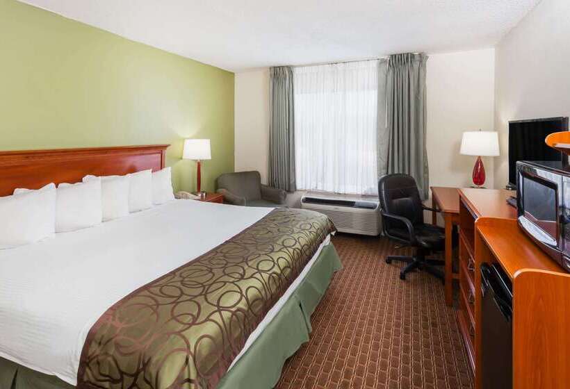 فندق Baymont By Wyndham Peoria