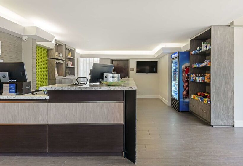 هتل Best Western Plus Austin Central