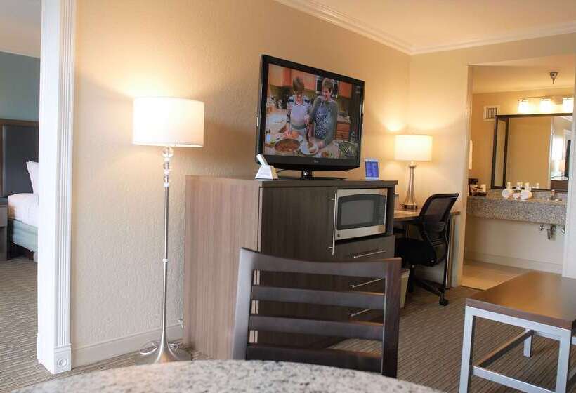 فندق Spark By Hilton Sarasota Siesta Key Gateway