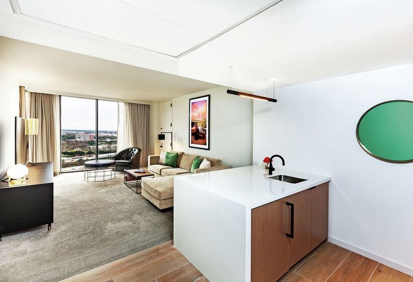 هتل C. Baldwin, Curio Collection By Hilton