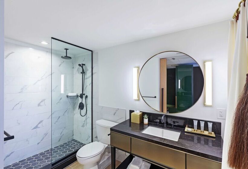 هتل C. Baldwin, Curio Collection By Hilton