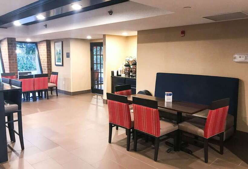 ホテル Comfort Inn