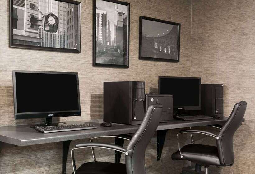 Days Hotel By Wyndham University Ave Se