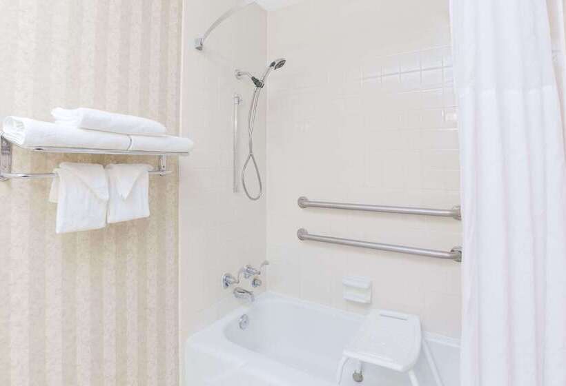 호텔 Days Inn By Wyndham Cambridge