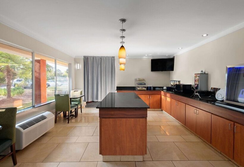 فندق Days Inn By Wyndham Florence Near Civic Center