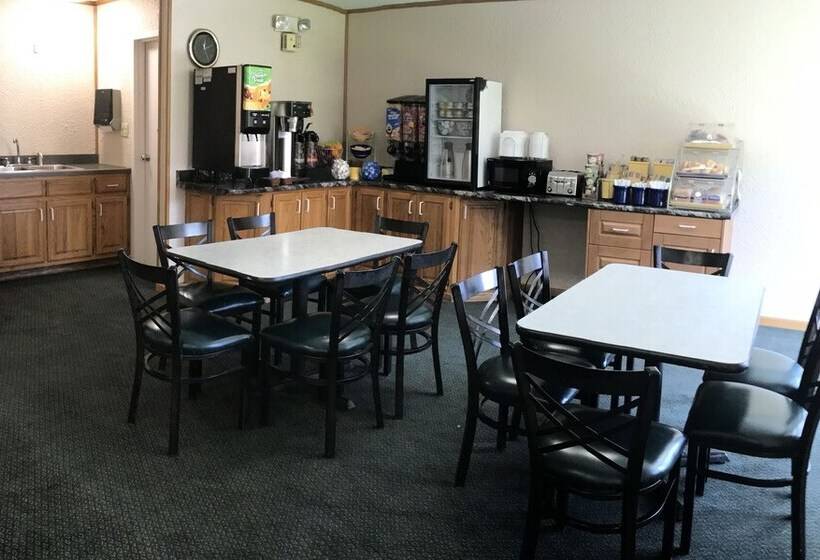 酒店 Days Inn By Wyndham Salem, Il
