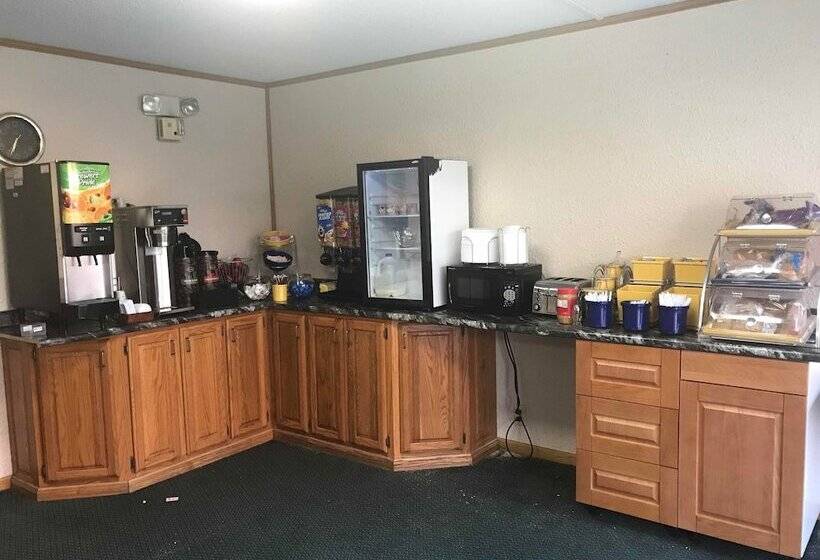 酒店 Days Inn By Wyndham Salem, Il
