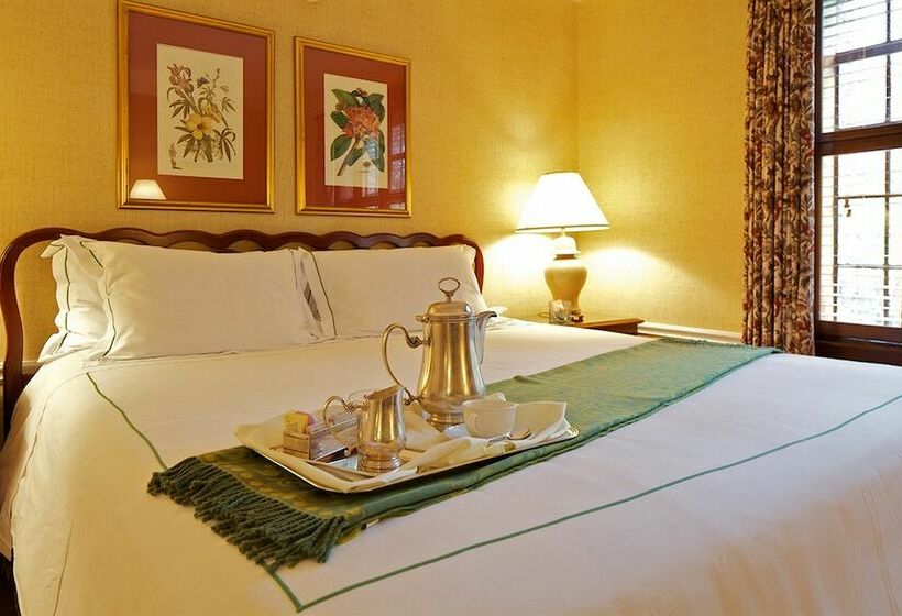 Отель Deer Path Inn
